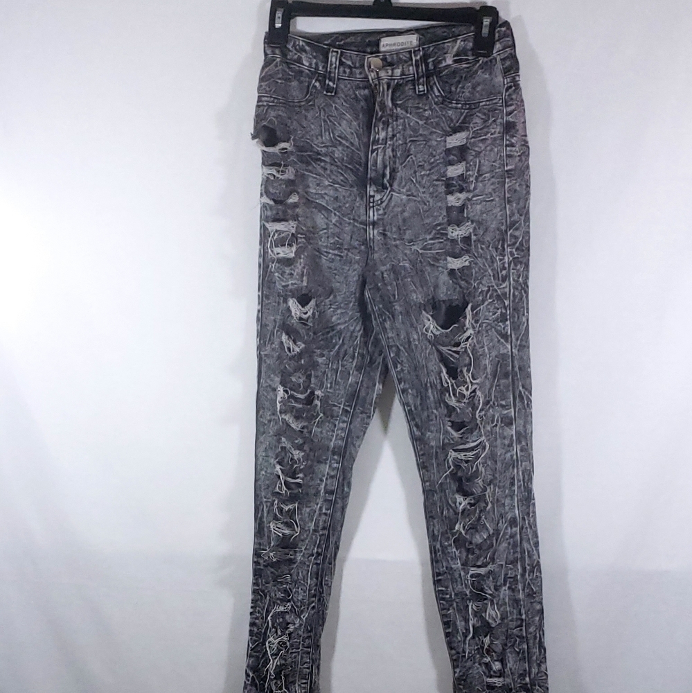 Aphrodite destroyed Jeans